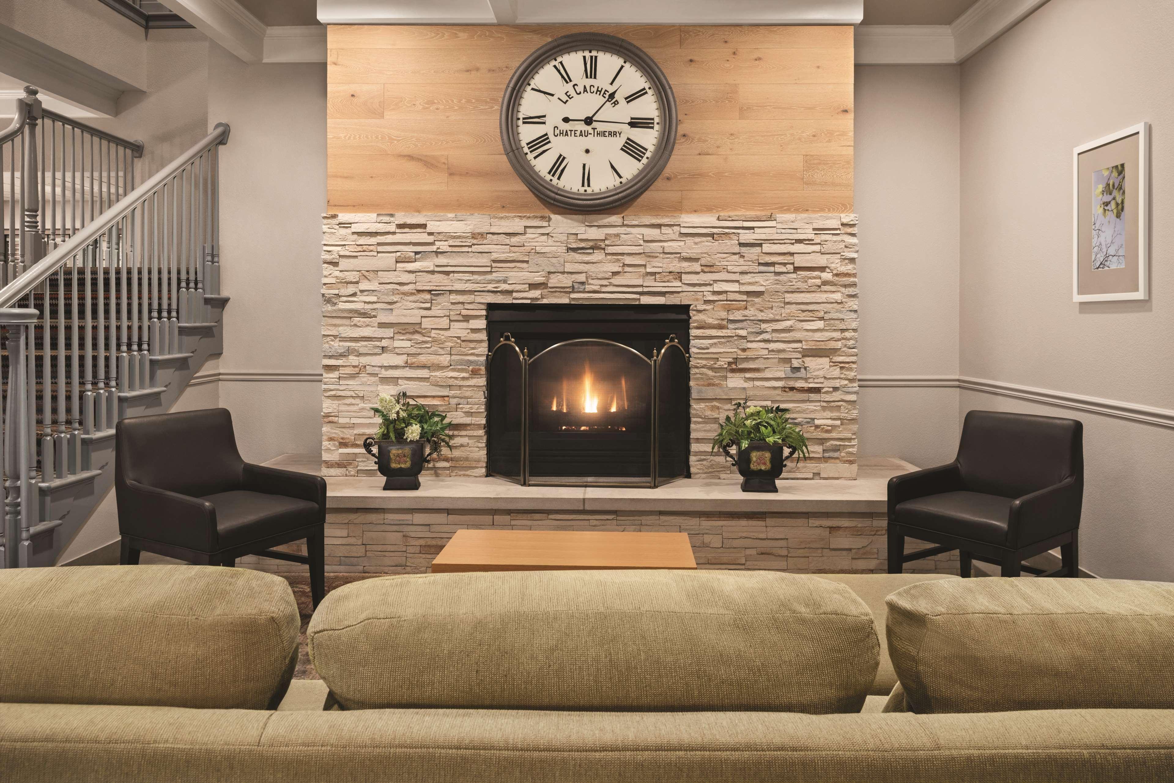 Country & By Radisson, Schaumburg, Il 3*